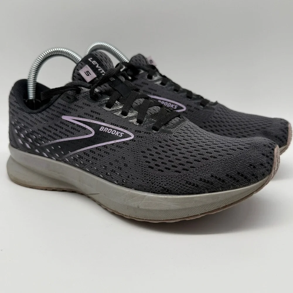 Brooks Levitate 5 Running Shoes Gray Lilac Neutral Knit 1203571B080 Womens 8